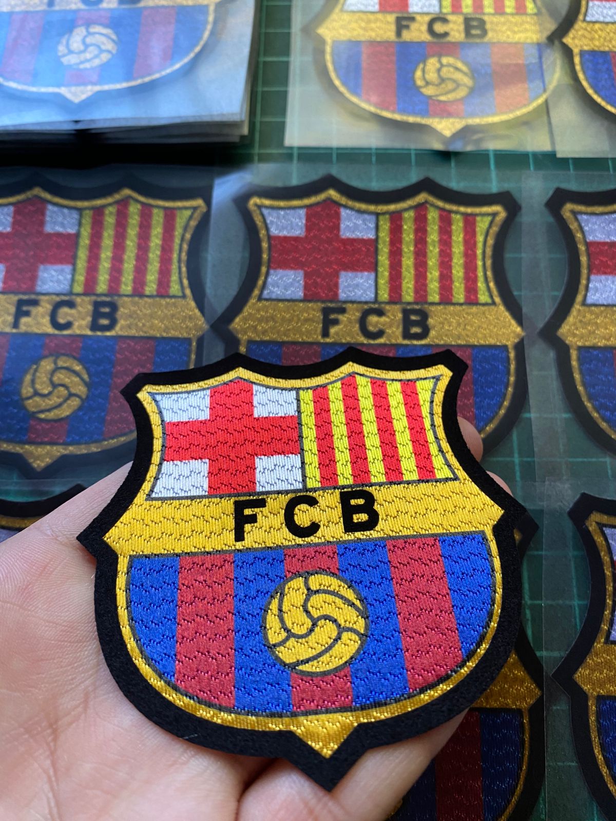 Pack Escudos Mixtos Termoadhesivos - Imagen 2