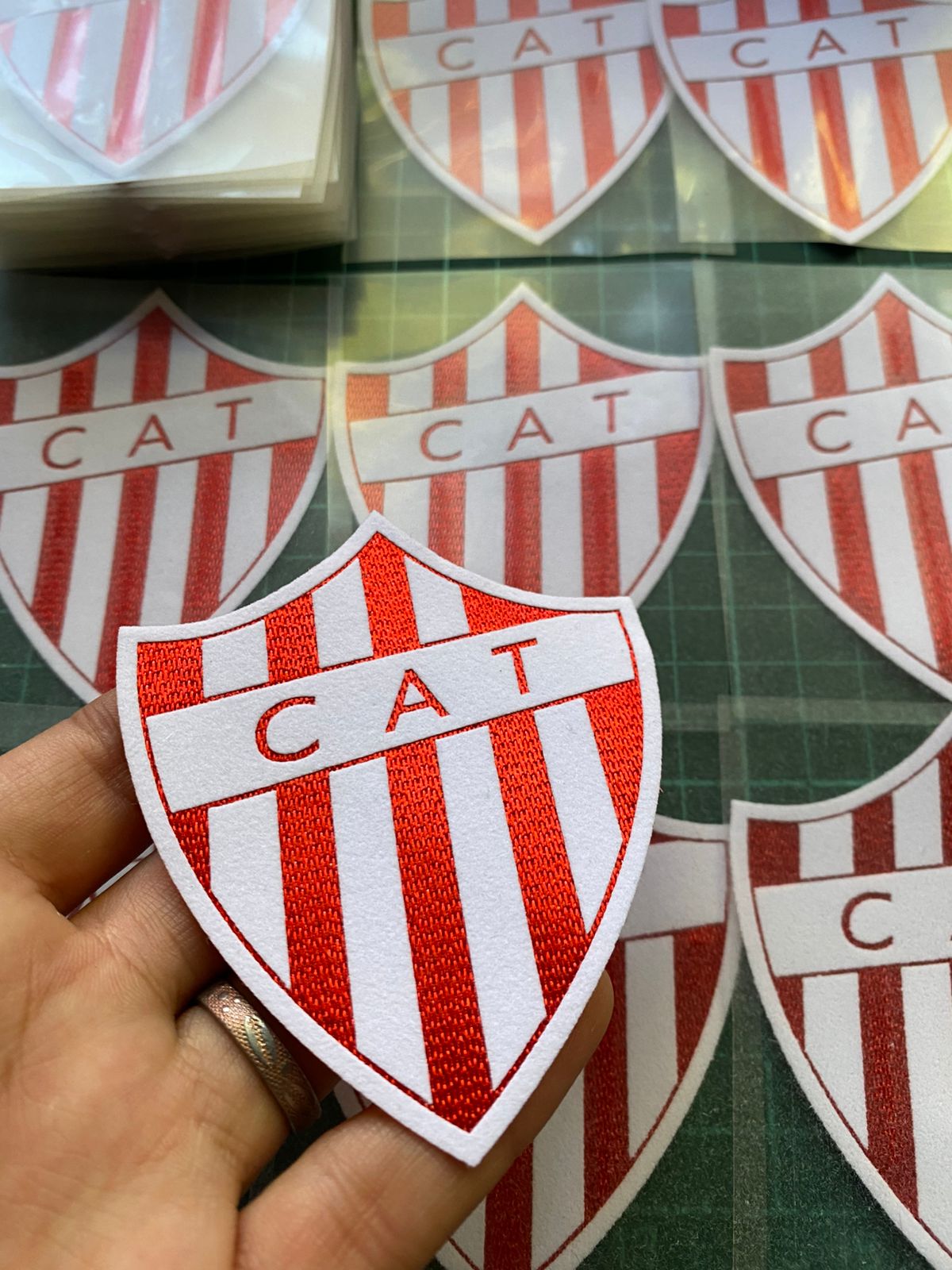 Pack Escudos Mixtos Termoadhesivos - Imagen 4